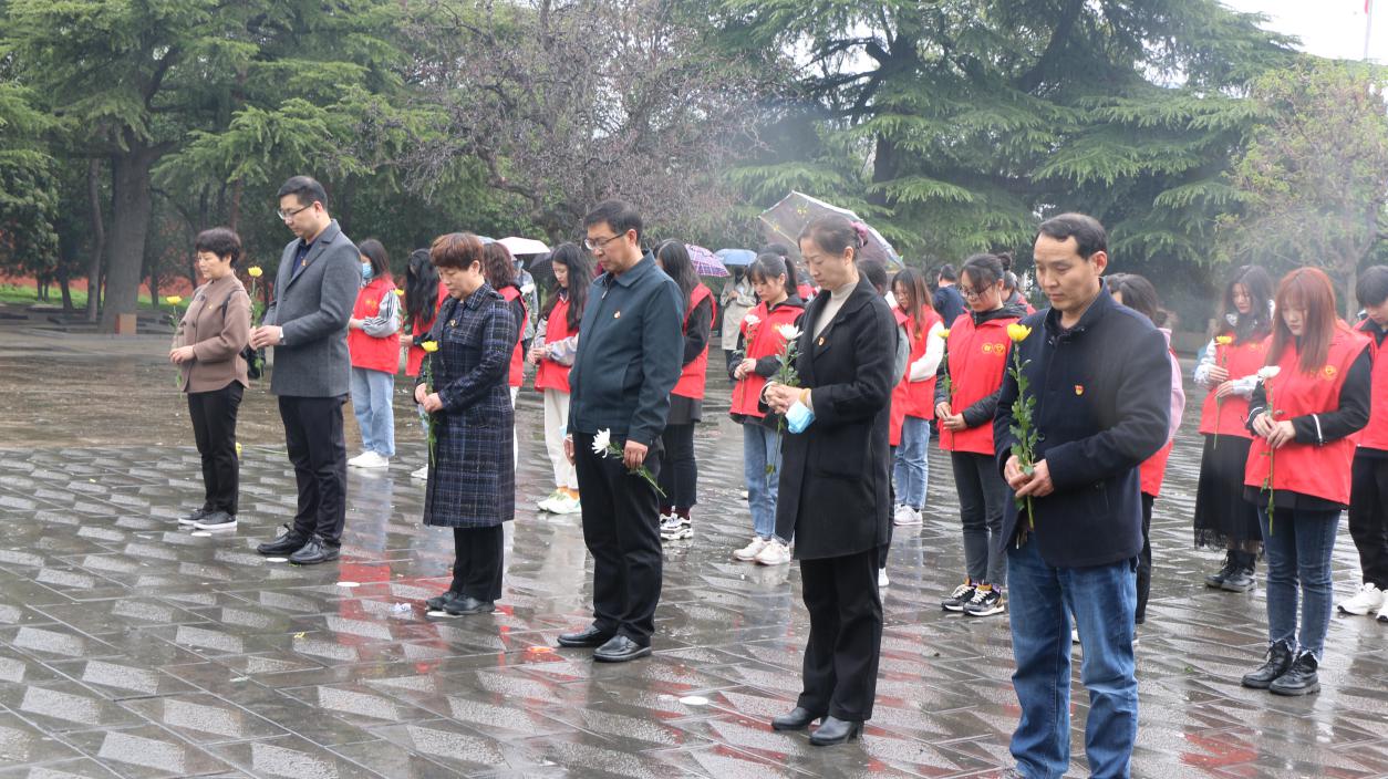 说明: 31b9aa9d9e4fa6e186f43b25da01b1b